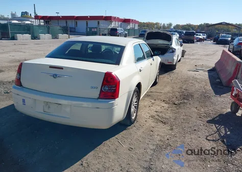 2009 Chrysler 300 Lx z USA, uszkodzony, nr VIN 2C3KA43D89H543976